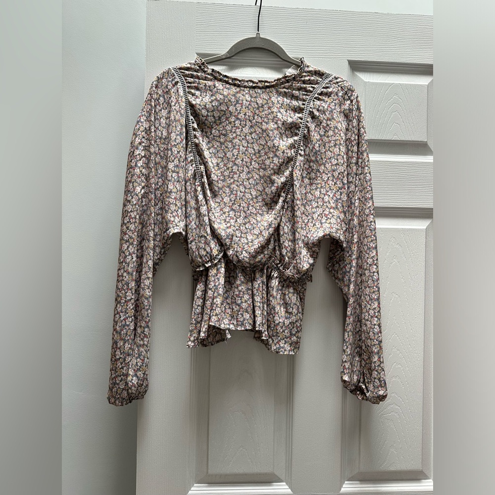 Like new peplum blouse